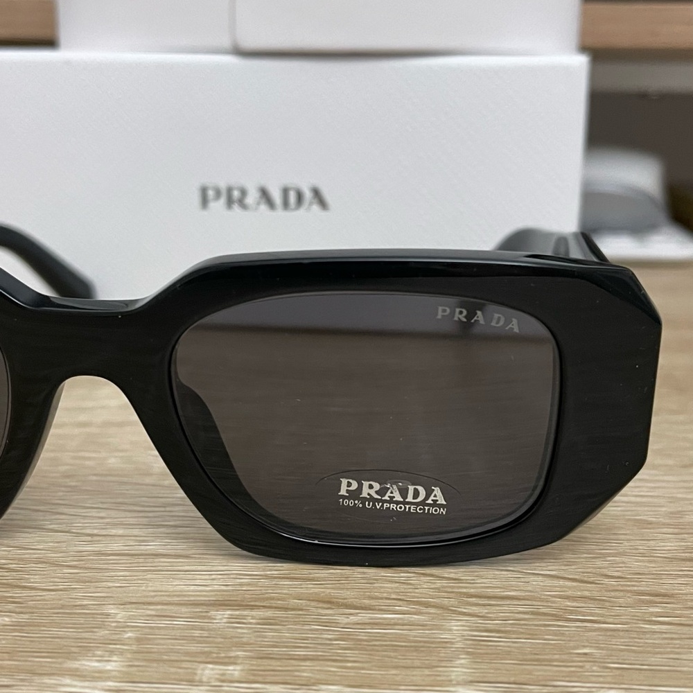 Prada Pr 17wsf Black Rectangular Sunglasses - image 5